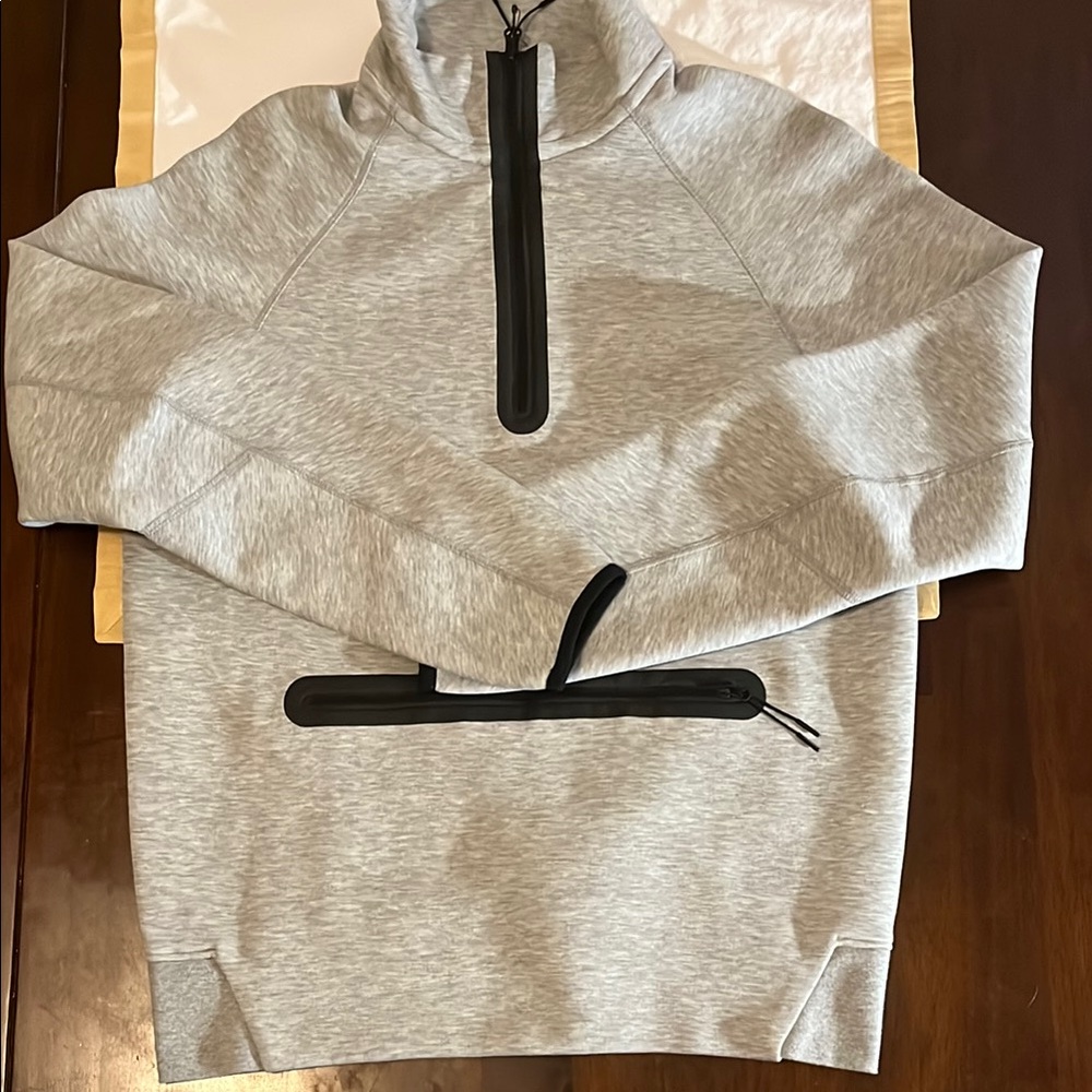 New Nike Tech Pullover